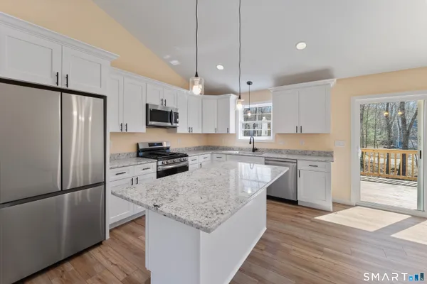 $500,000 | 99 A Reilly Road, Hampton, CT 06247