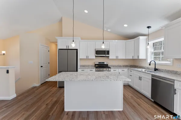 $500,000 | 99 A Reilly Road, Hampton, CT 06247