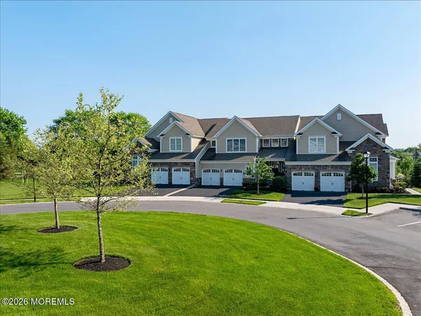 $1,379,000 | 10 Greylynne Court, Holmdel, NJ 07733