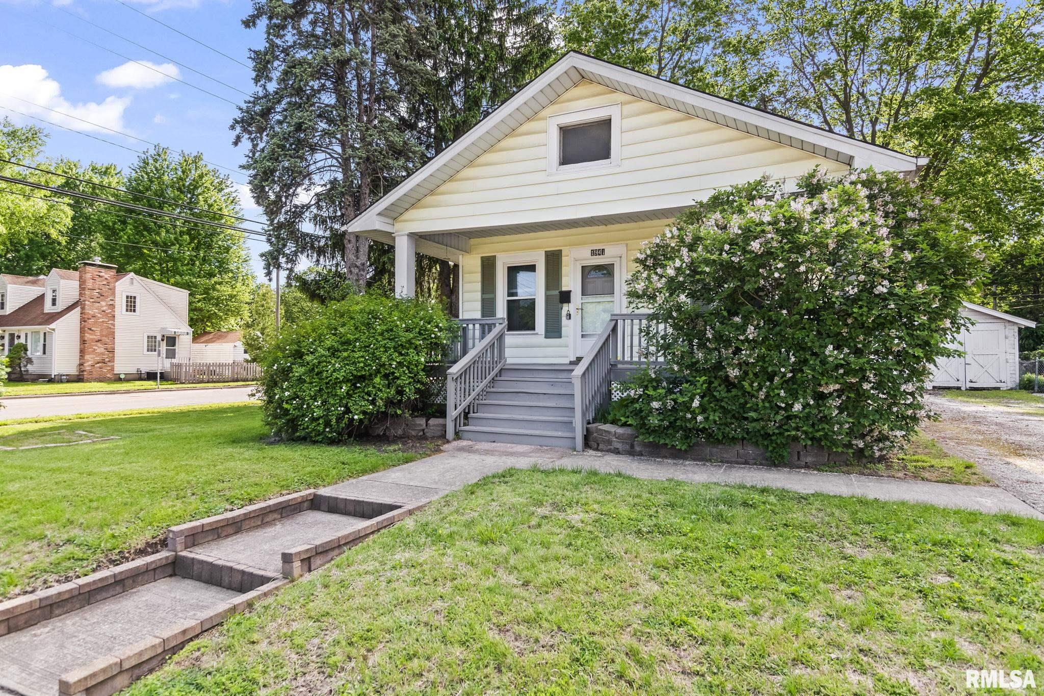 1941 South Whittier Avenue Springfield, IL 62704 - Photo 1 of 29