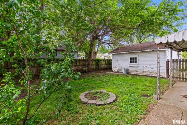 $117,000 | 1941 South Whittier Avenue, Springfield, IL 62704