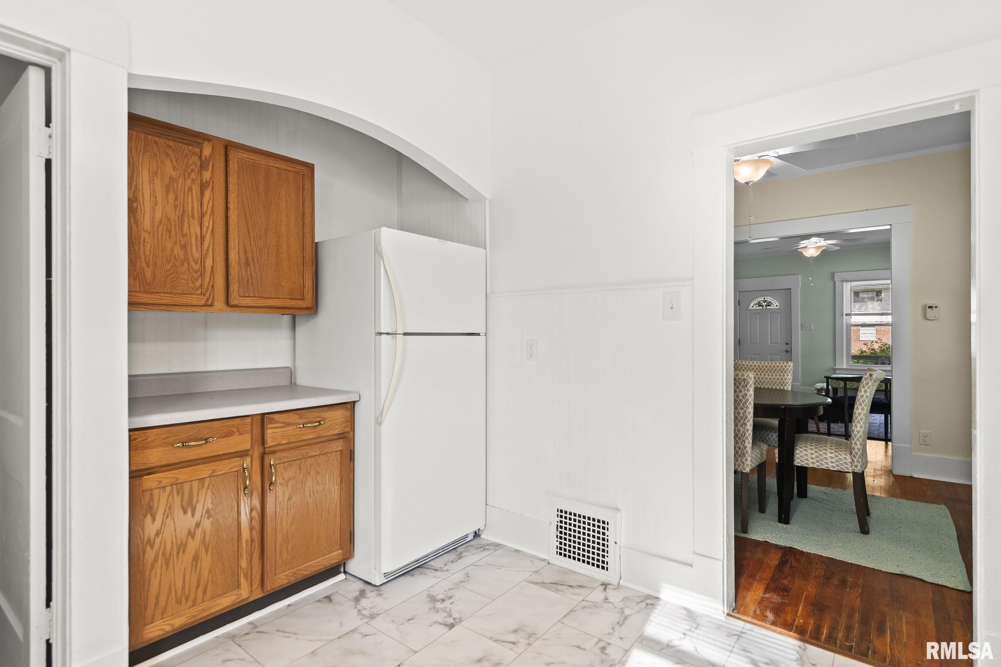 1941 South Whittier Avenue Springfield, IL 62704 - Photo 10 of 29