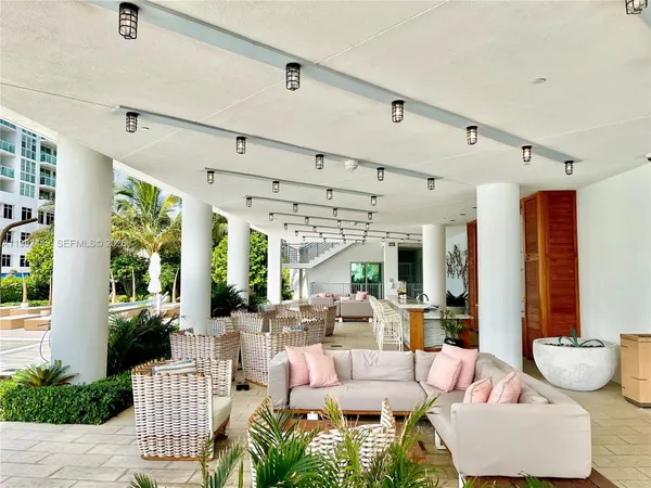 $5,650 | 2900 Northeast 7th Avenue, Unit 1103, Miami, FL 33137