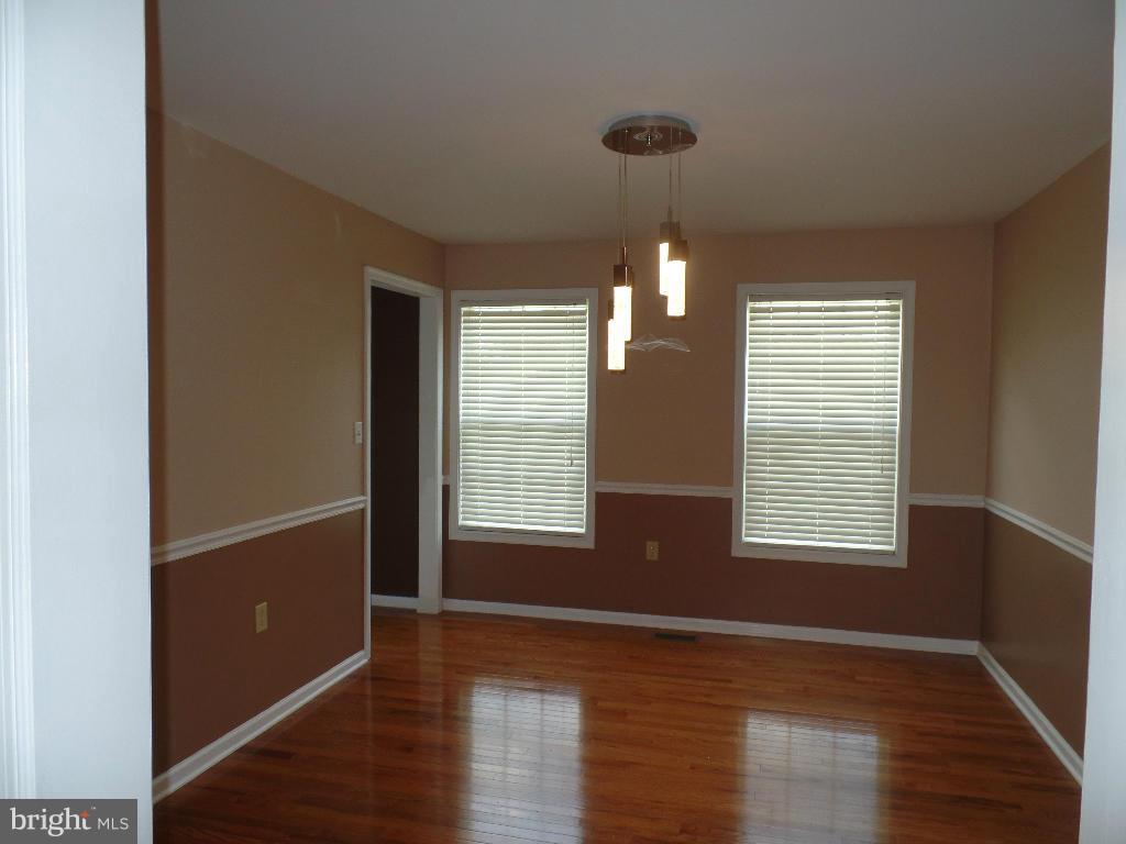 381 Quail Run Road Summit Point, WV 25446 - Photo 7 of 27 Dining Room