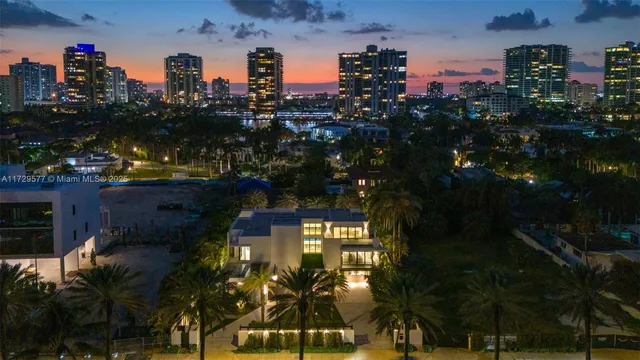 $14,950,000 | 128 Ocean Boulevard, Golden Beach, FL 33160