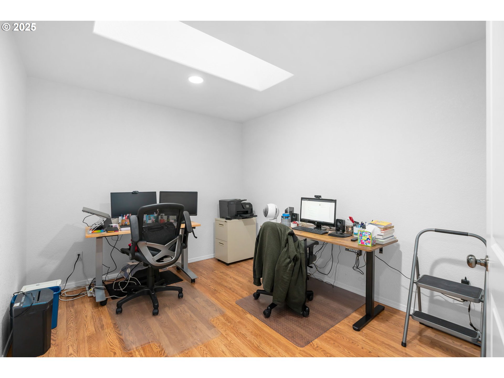 11938 Southeast Market Street Portland, OR 97216 - Photo 21 of 28 a view of a workspace with furniture