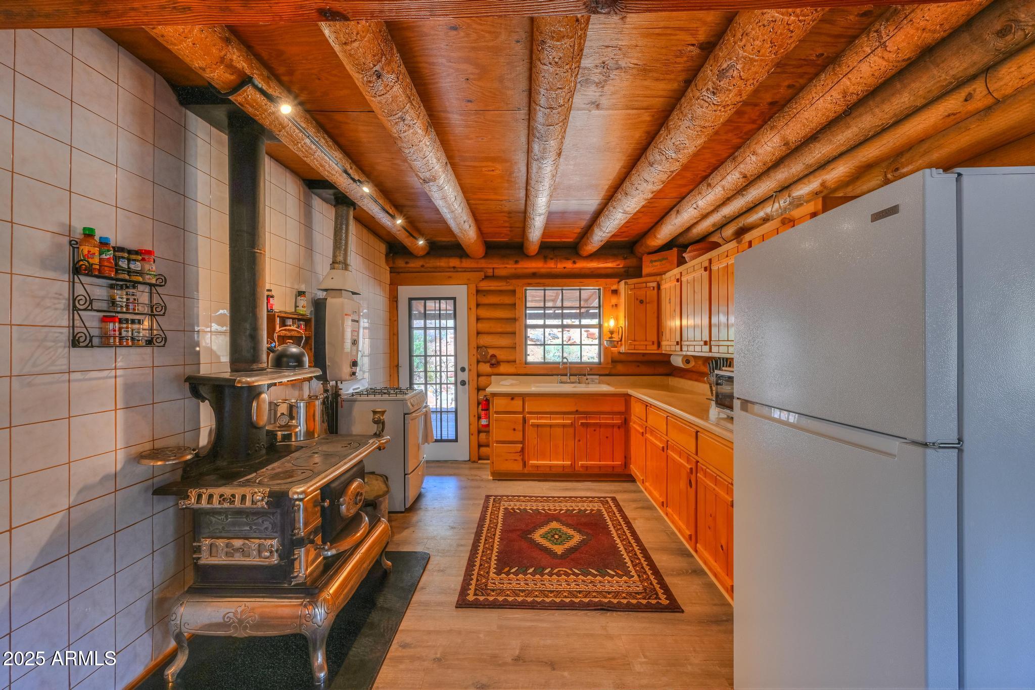 1515 South Hidden Valley Road Bisbee, AZ 85603 - Photo 25 of 47 DSC_0256_57_58_59_60Enhancer Custom Sett