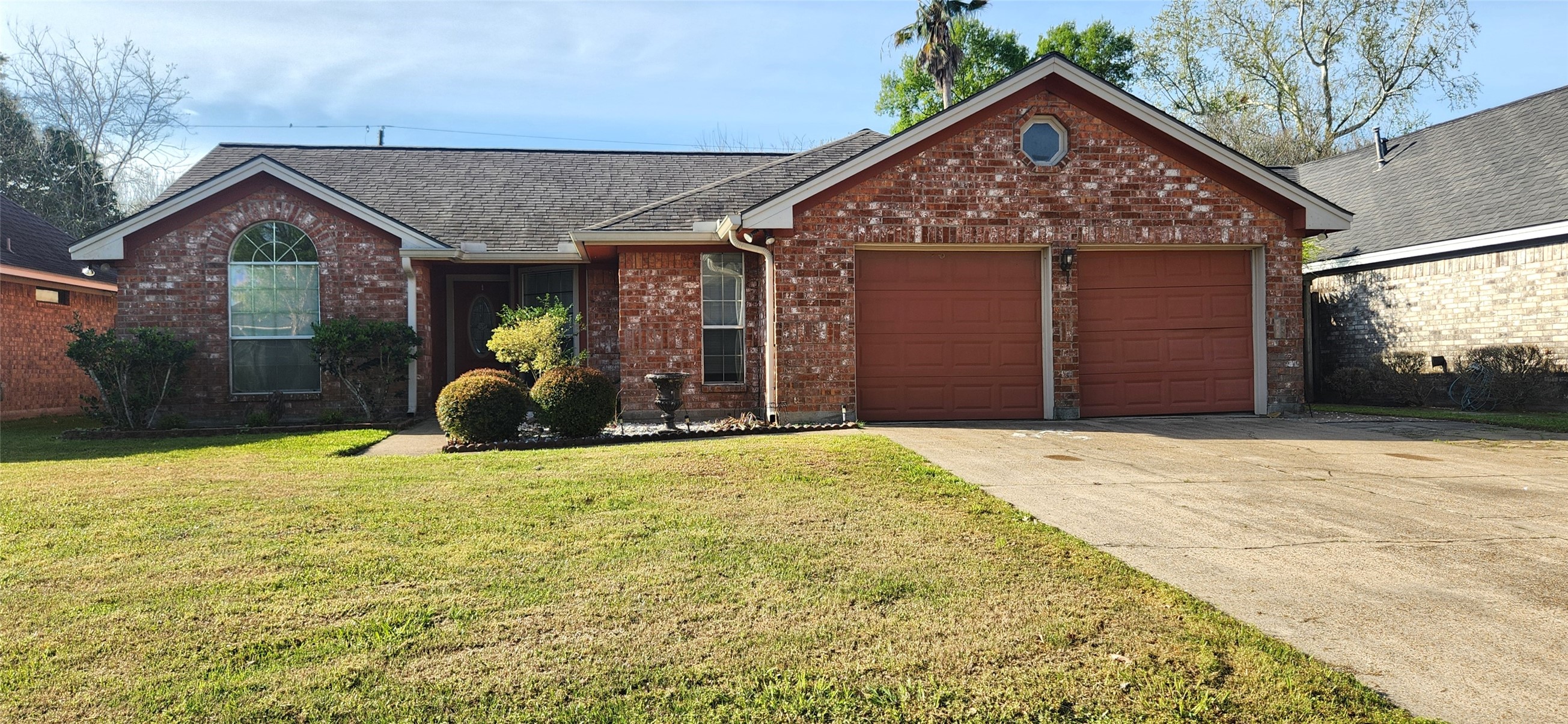 704 Manor Drive Angleton, TX 77515 - Photo 1 of 26