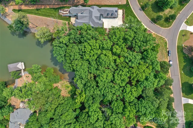 $425,000 | 3125 Lake Pointe Drive, Unit 77, Belmont, NC 28012