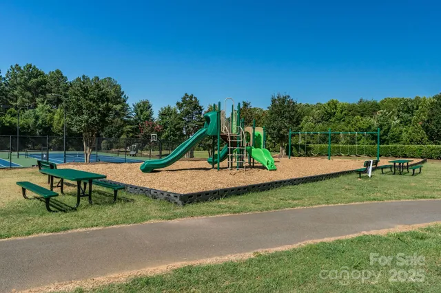 $425,000 | 3125 Lake Pointe Drive, Unit 77, Belmont, NC 28012