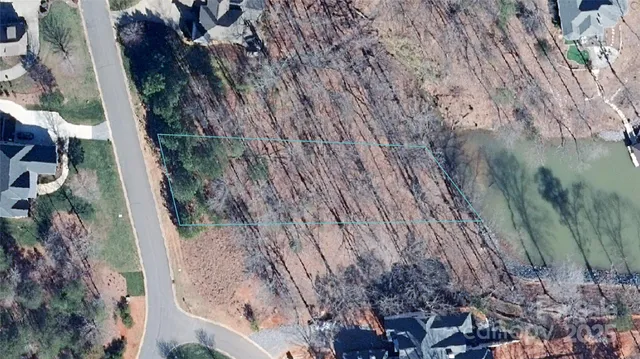 $425,000 | 3125 Lake Pointe Drive, Unit 77, Belmont, NC 28012