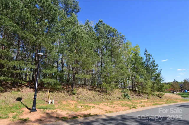 $425,000 | 3125 Lake Pointe Drive, Unit 77, Belmont, NC 28012