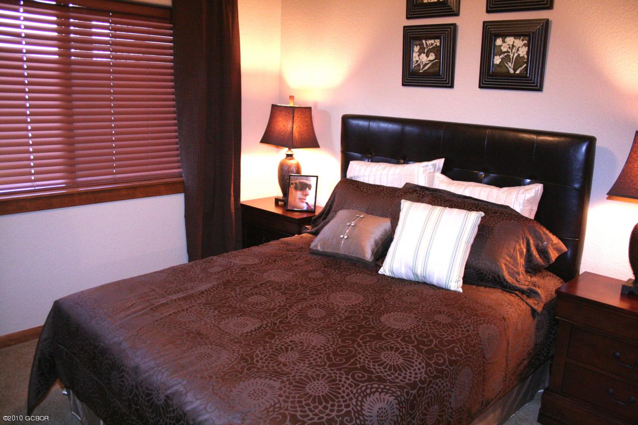 180 Sterling Loop, Unit 402 Fraser, CO 80442 - Photo 16 of 21 16 Sterling Pointe Model 2nd Bedroom