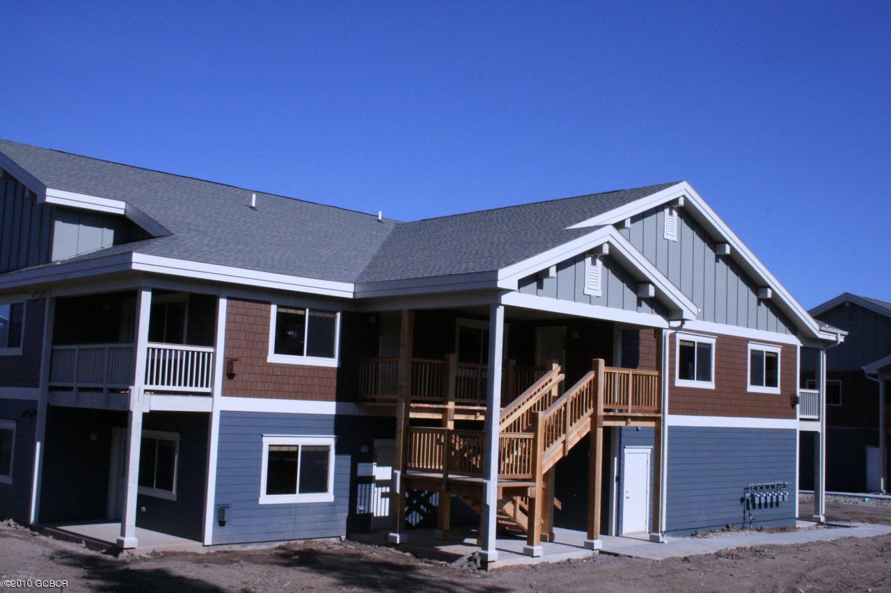 180 Sterling Loop, Unit 402 Fraser, CO 80442 - Photo 4 of 21 4 Sterling Pointe Model Bldg 1 SW