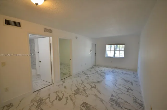 $249,000 | 1241 Southeast 29th Street, Unit 102, Homestead, FL 33035