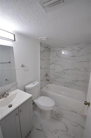 $249,000 | 1241 Southeast 29th Street, Unit 102, Homestead, FL 33035