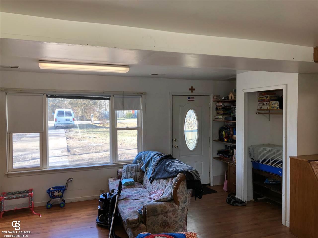 2620 Michigan Road Port Huron, MI 48060 - Photo 8 of 34 31369060-7.JPG