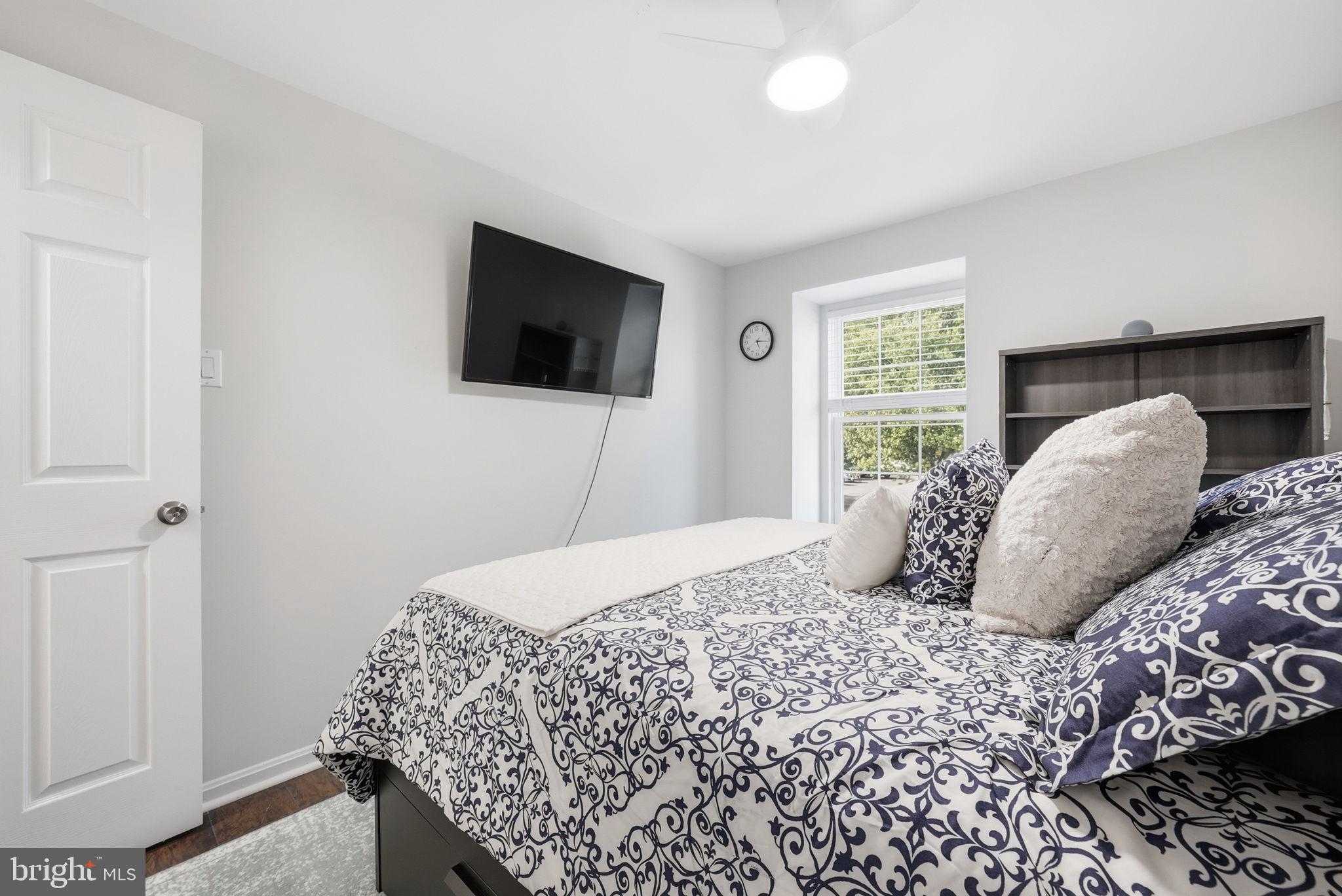 9236 Labelle Lane Gaithersburg, MD 20879 - Photo 18 of 33 Cozy retreat with modern touches.