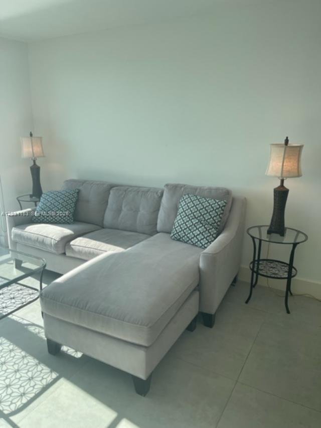90 Alton Road, Unit 2908 Miami Beach, FL 33139 - Photo 3 of 13
