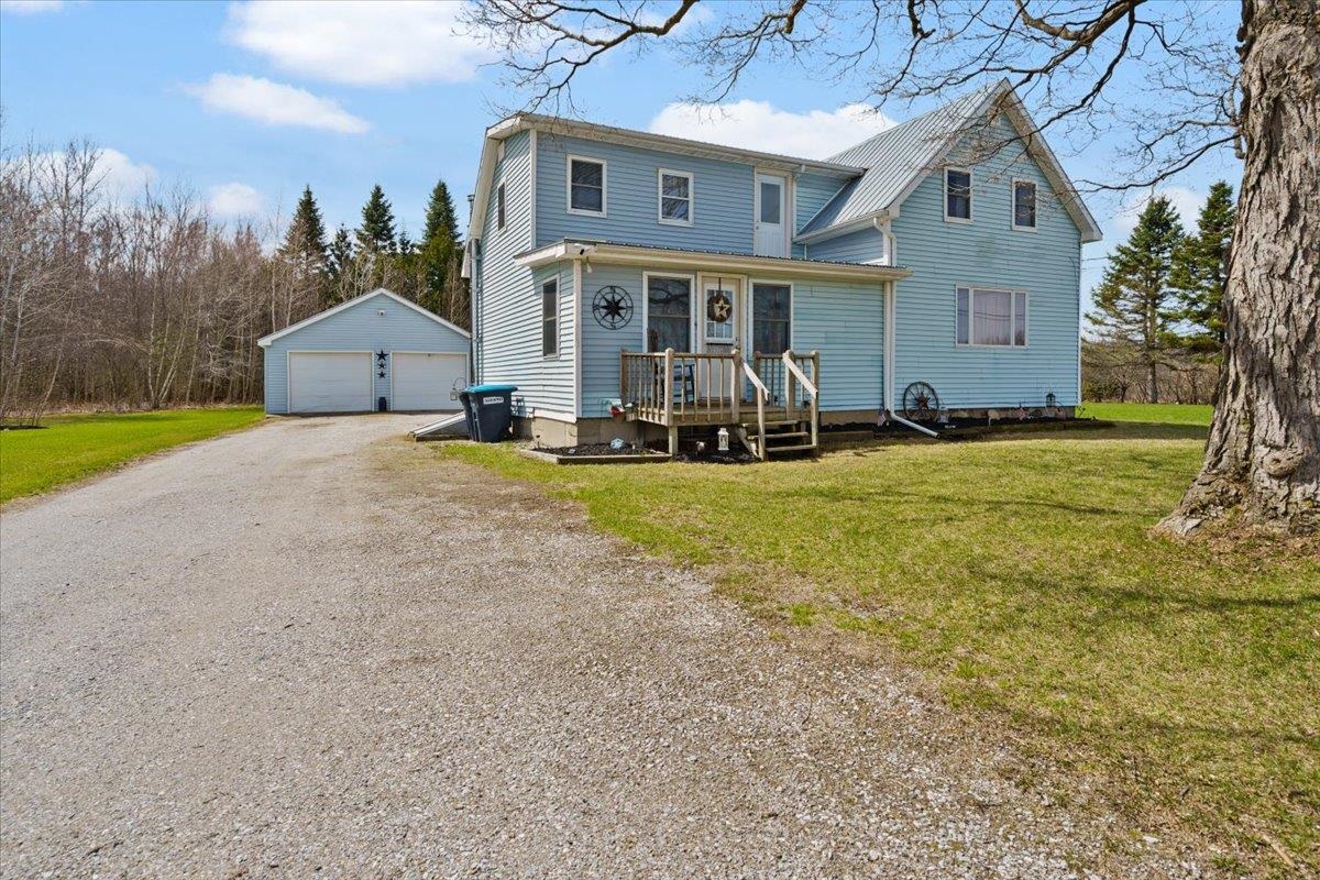 1346 Bridge Road North Hero, VT 05474 - Photo 2 of 29