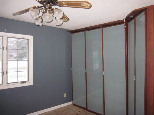 20388799-7.JPG