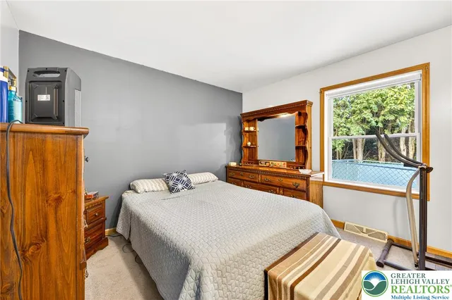 $279,900 | 4859 Vera Cruz Road, Emmaus, PA 18049