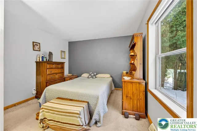 $279,900 | 4859 Vera Cruz Road, Emmaus, PA 18049