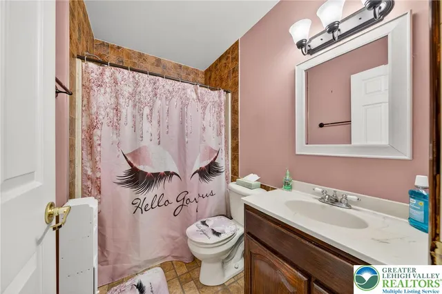 $279,900 | 4859 Vera Cruz Road, Emmaus, PA 18049