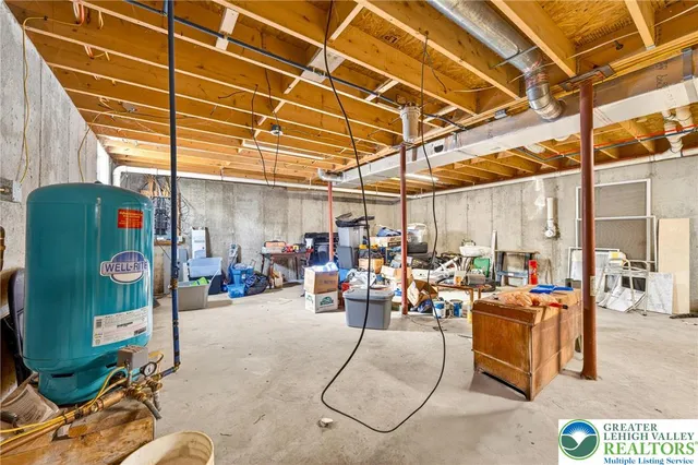 $279,900 | 4859 Vera Cruz Road, Emmaus, PA 18049