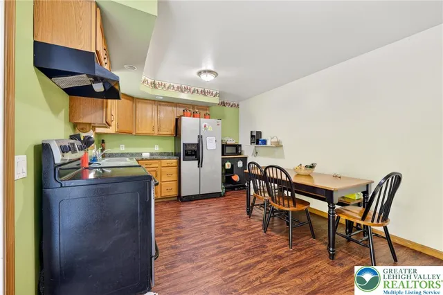 $279,900 | 4859 Vera Cruz Road, Emmaus, PA 18049