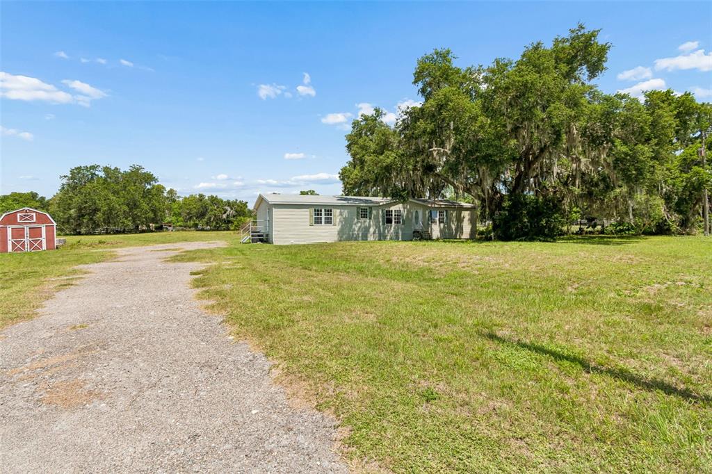 5411 Pless Road Plant City, FL 33565 - Photo 18 of 47