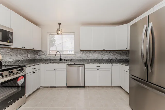 $240,000 | 25255 Orchard Grove Street, Southfield, MI 48033