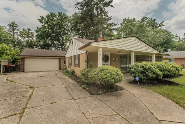 $240,000 | 25255 Orchard Grove Street, Southfield, MI 48033