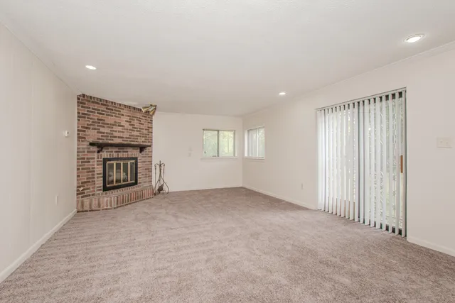 $240,000 | 25255 Orchard Grove Street, Southfield, MI 48033