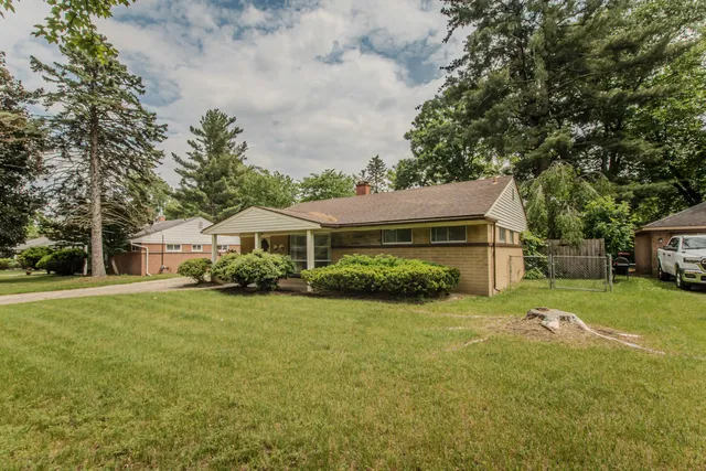 $240,000 | 25255 Orchard Grove Street, Southfield, MI 48033