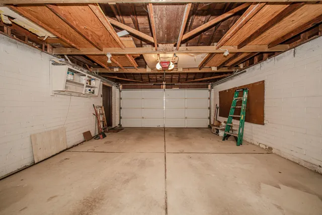 $240,000 | 25255 Orchard Grove Street, Southfield, MI 48033