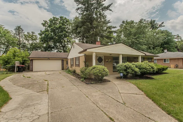 $240,000 | 25255 Orchard Grove Street, Southfield, MI 48033
