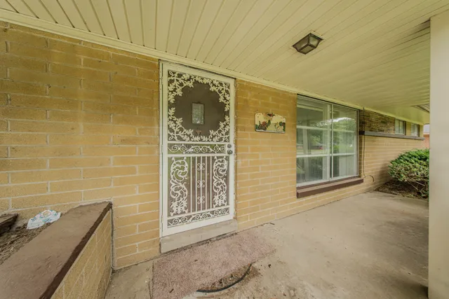 $240,000 | 25255 Orchard Grove Street, Southfield, MI 48033