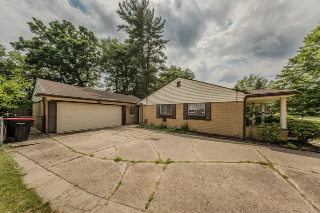 $240,000 | 25255 Orchard Grove Street, Southfield, MI 48033