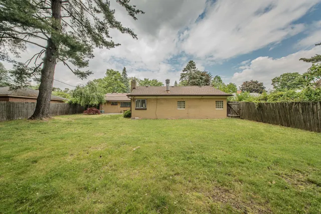 $240,000 | 25255 Orchard Grove Street, Southfield, MI 48033