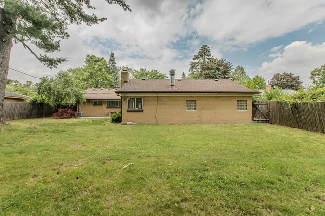 $240,000 | 25255 Orchard Grove Street, Southfield, MI 48033