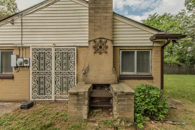 $240,000 | 25255 Orchard Grove Street, Southfield, MI 48033