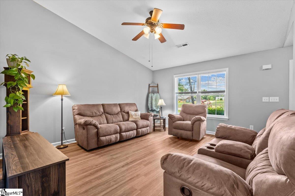 3326 Jug Factory Road Greer, SC 29651 - Photo 5 of 23