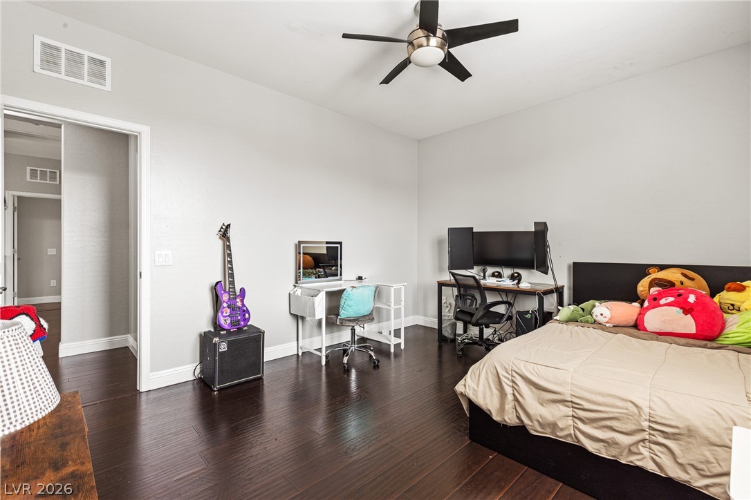 10999 Hunting Hawk Road Las Vegas, NV 89179 - Photo 32 of 74