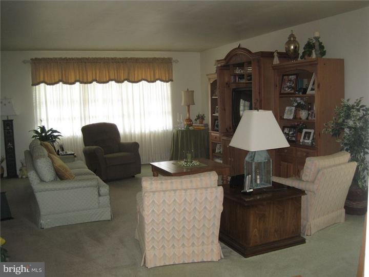 459 Country Way Mickleton, NJ 08056 - Photo 8 of 22 Gallery Image 8