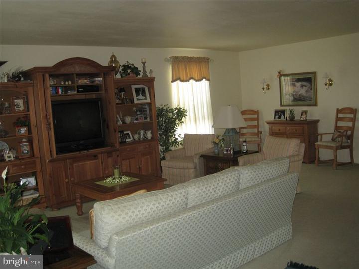 459 Country Way Mickleton, NJ 08056 - Photo 9 of 22 Gallery Image 9