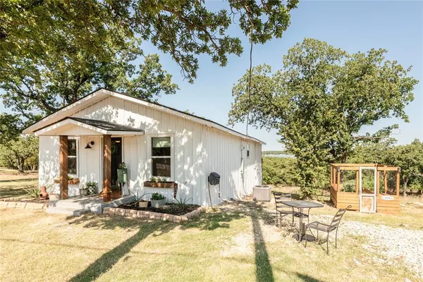 $199,000 | 375 Nocona Drive, Nocona, TX 76255