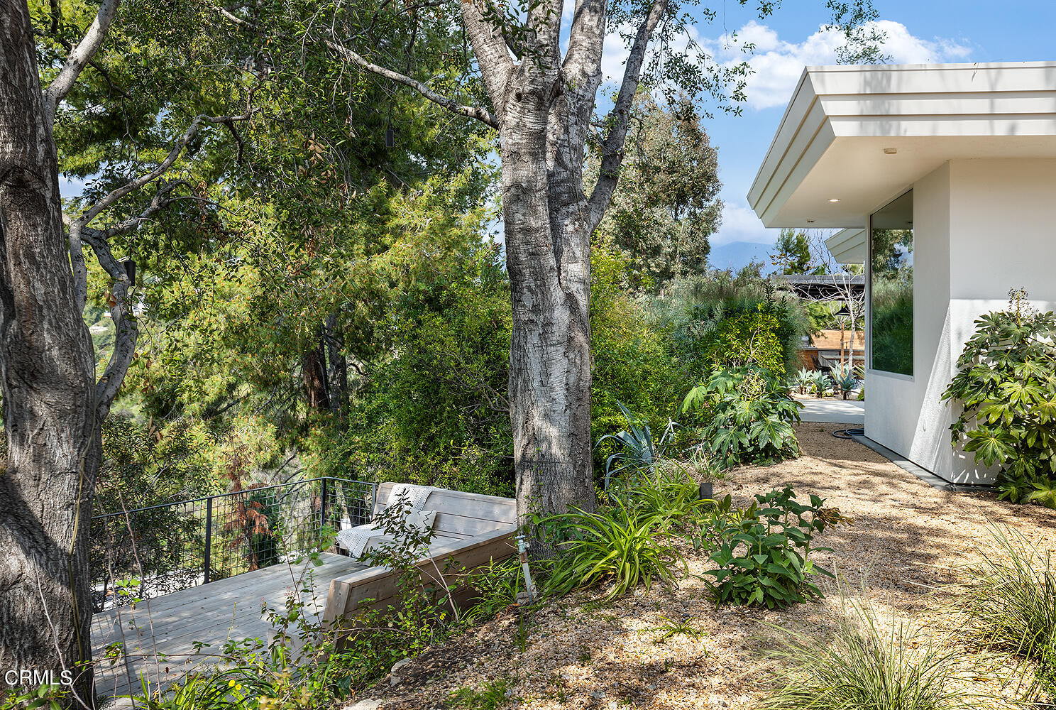 95 Tustin Road Pasadena, CA 91105 - Photo 31 of 41 a view of a back yard