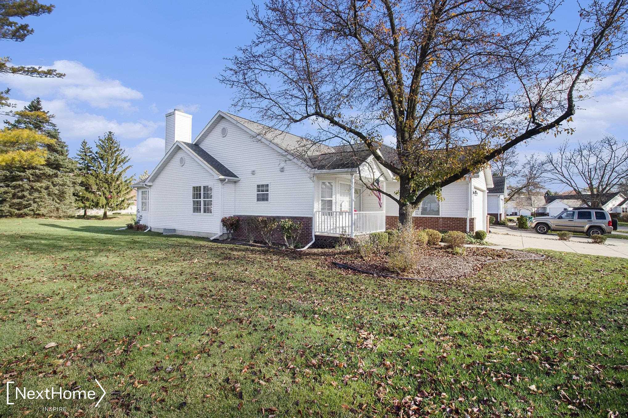 1054 Curzon Street Howell, MI 48843 - Photo 3 of 26 50159774-be2895ea-4169-40bc-9ff3-88b919d34fb0.JPG
