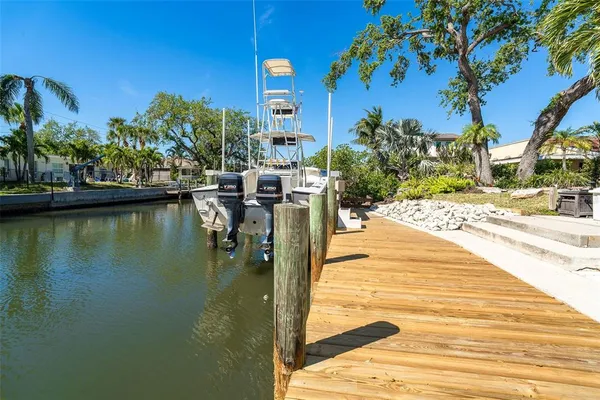 $1,490,000 | 1648 Shelburne Lane, Sarasota, FL 34231